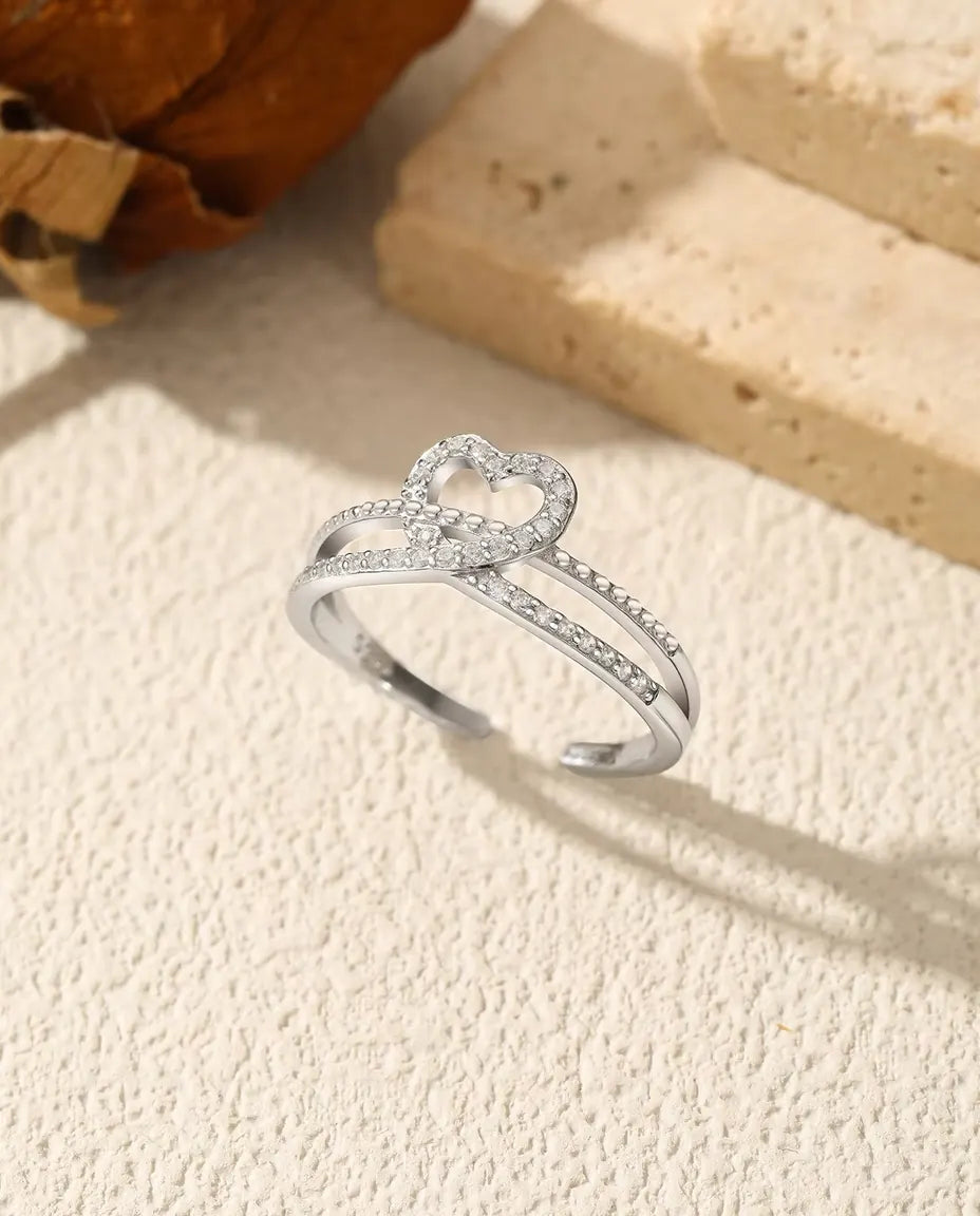 Anello cuore aperto con zirconi - cuore da 8 mm su due fascette incrociate, argento 925, regolabile US 6-9