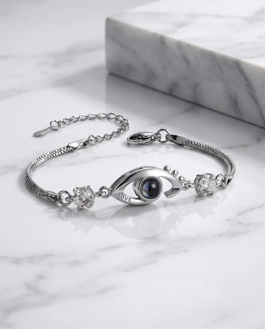 Bracciale con Foto Dentro – Occhio Protettore in Zircone e Incisione LOVE, Regalo per Lei