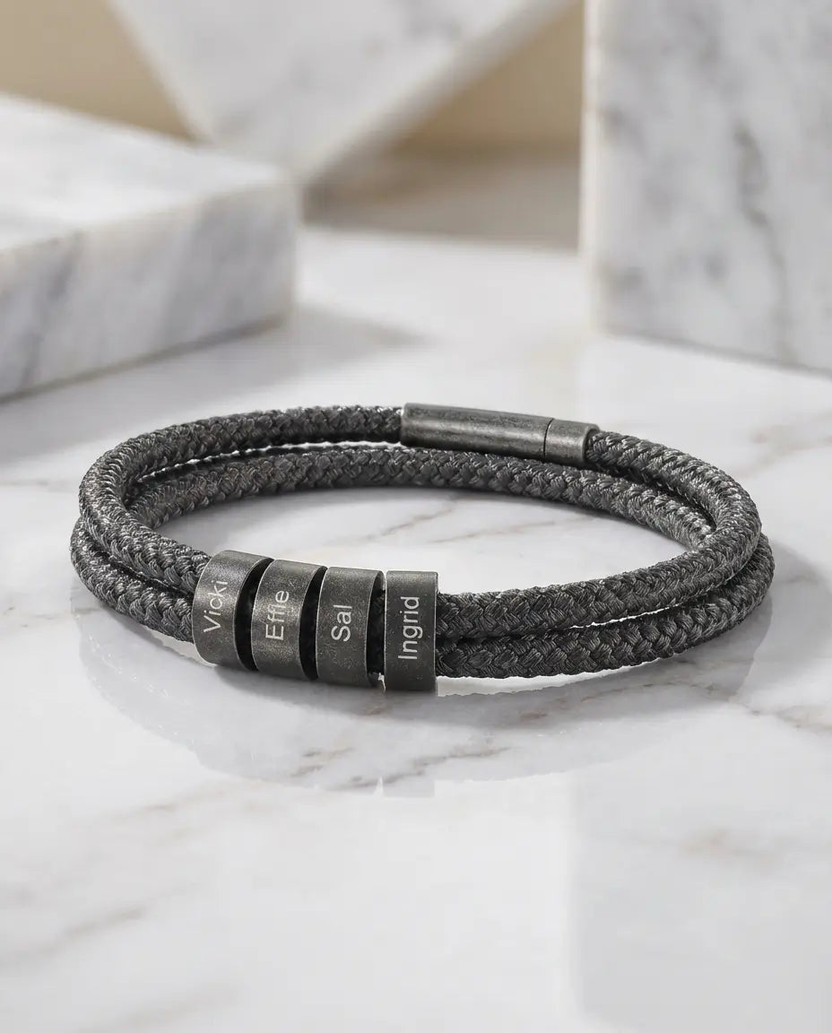 Bracciale Uomo Personalizzato – Corda Intrecciata con Perline Nome in Acciaio Inox, 2-4 Incisioni