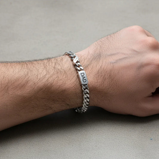 Bracciale Uomo Inciso in Acciaio Inossidabile – da 1 a 6 Nomi o Date Personalizzati