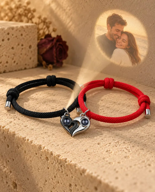 Bracciali di Coppia con Foto Dentro - proietta la foto nascosta sul muro