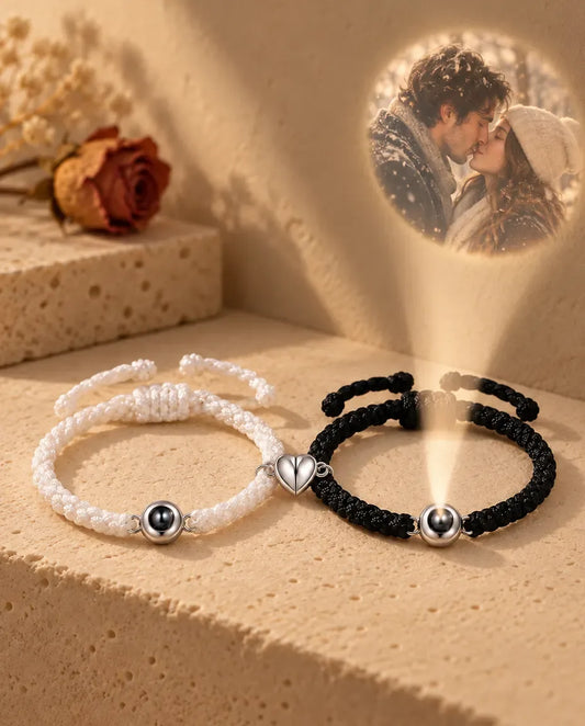 Bracciali di Coppia con Foto Dentro - proietta la foto nascosta sul muro