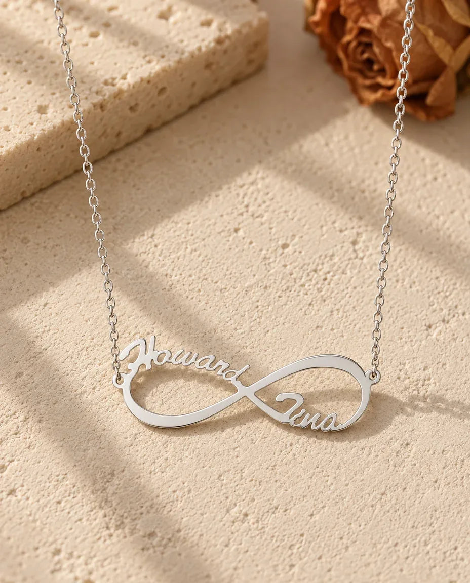 Collana con Due Nomi e Simbolo Infinito in Argento 925 - vista frontale in argento