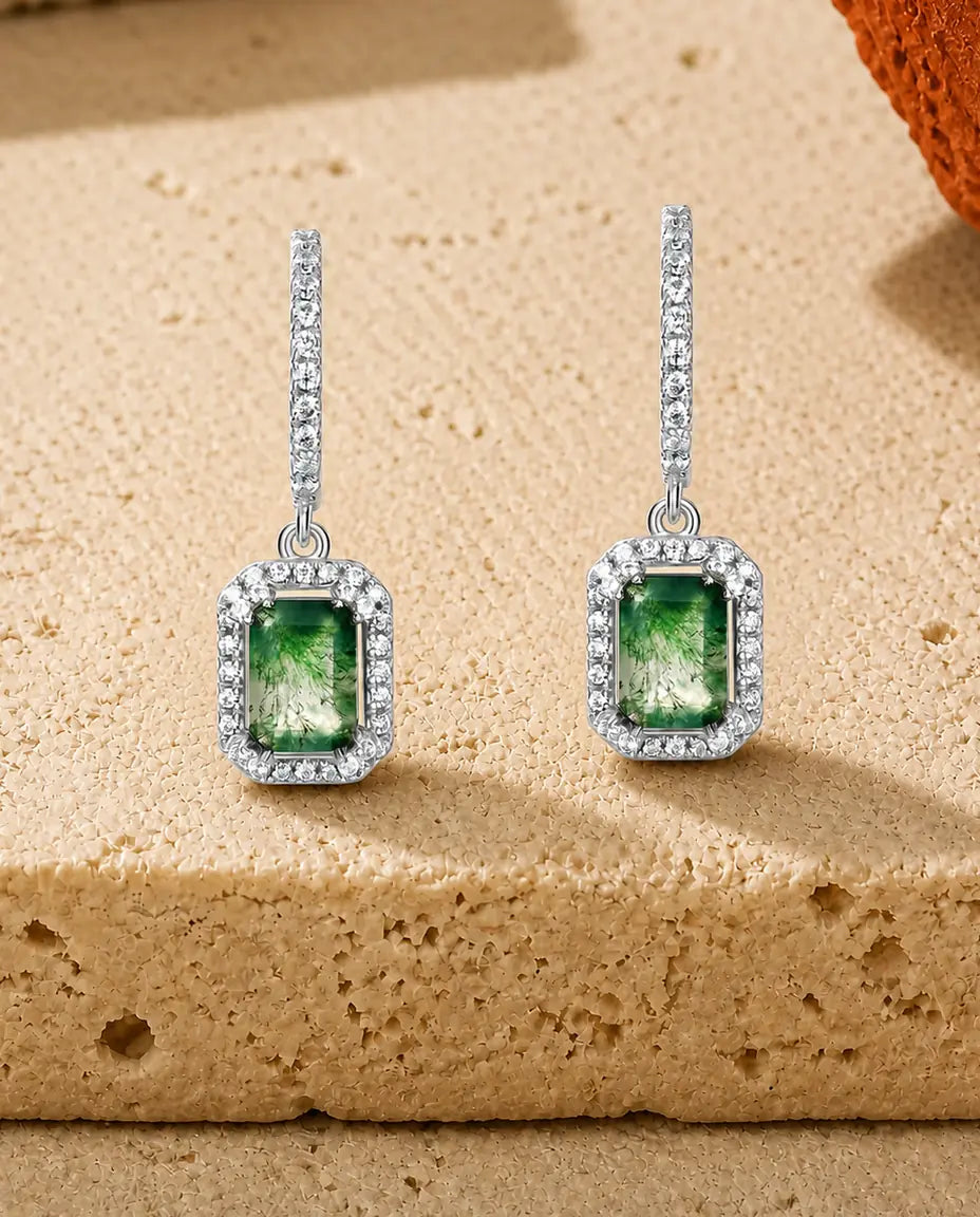 Orecchini in agata muschiata - Agata muschiata taglio smeraldo con halo di zirconi su arco pavé, argento 925 in argento o oro