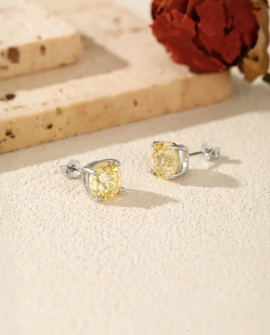 Orecchini a Lobo con Zirconia Gialla in Argento 925 – Pietra Tonda Giallo Chiaro Taglio Fuochi d’Artificio, 5, 6, 7 o 8 mm, 4 Griffe, Regalo per Lei