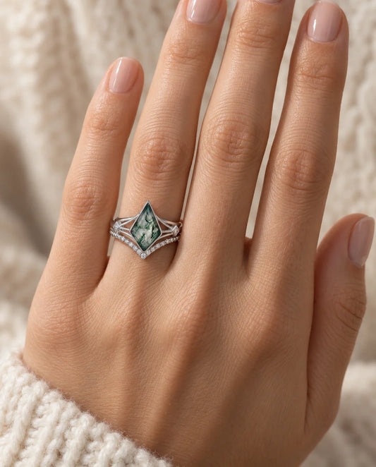 Anello Agata Muschiata - indossato alla mano
