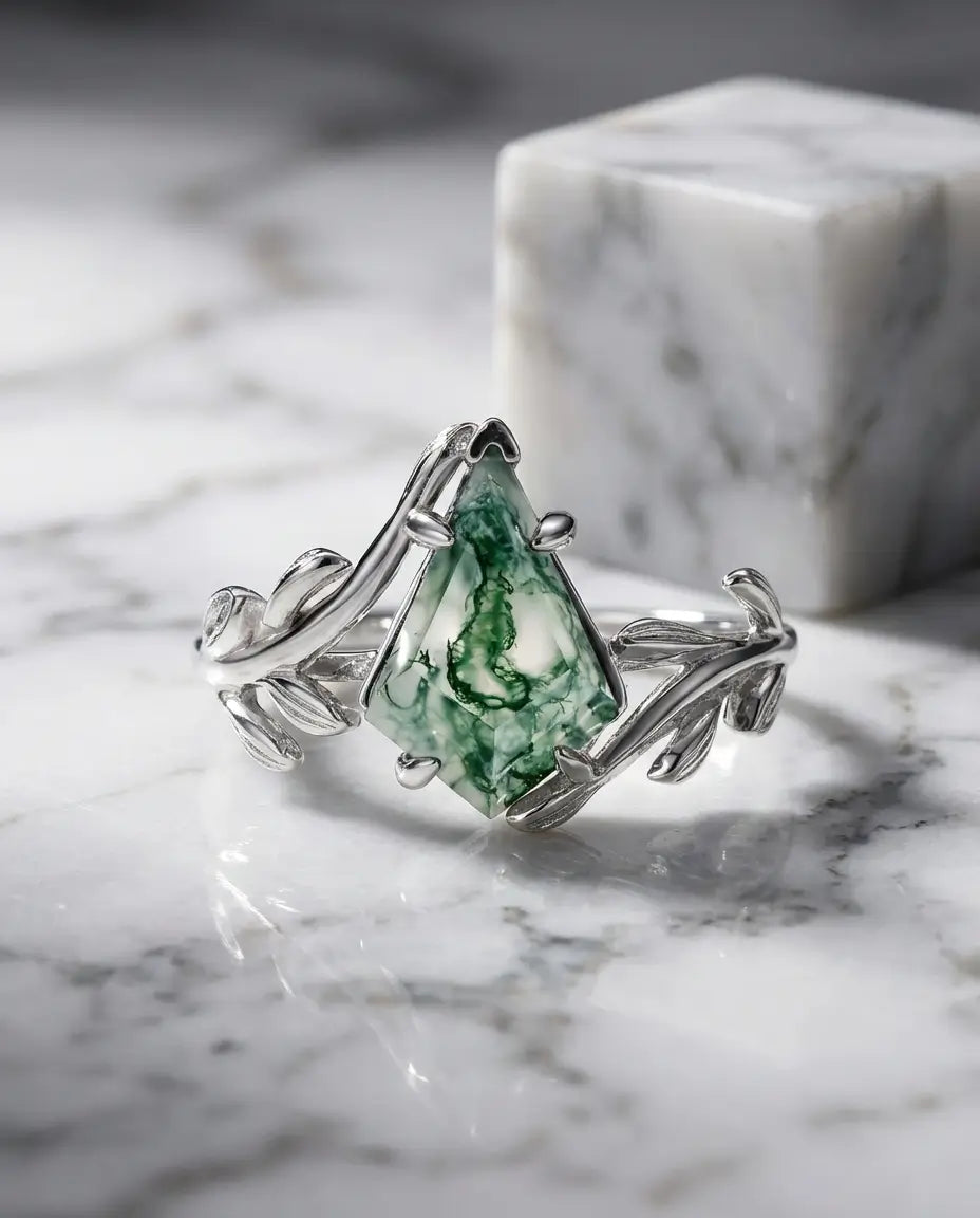 Anello Agata Muschiata Taglio Aquilone – Montatura a Foglia in Argento 925, Idea Regalo Natura
