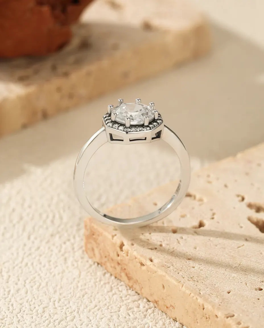Anello con Alone Ottagonale - zircone a taglio a gradini e alone pavé, 9,5 mm, misure 5-9, argento 925