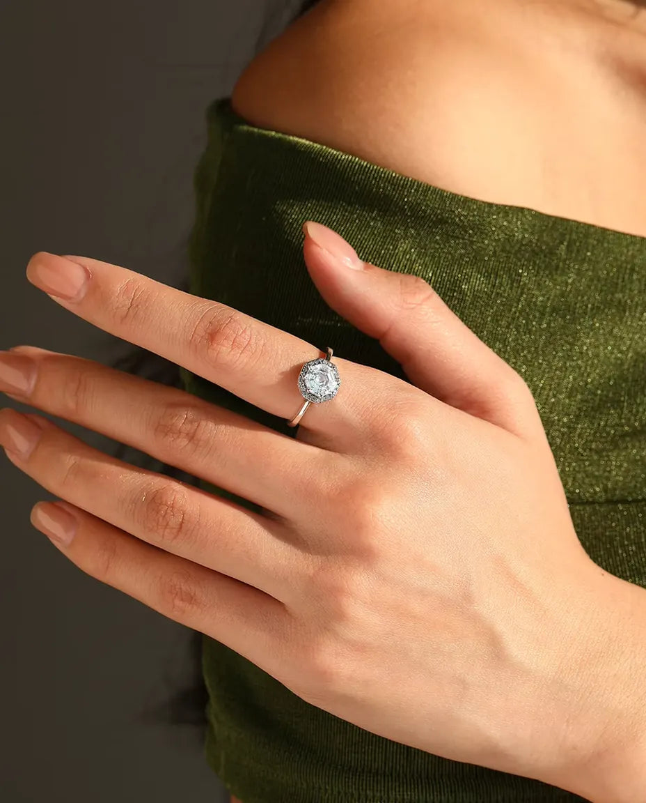 Anello con Alone Ottagonale - zircone a taglio a gradini e alone pavé, 9,5 mm, misure 5-9, argento 925