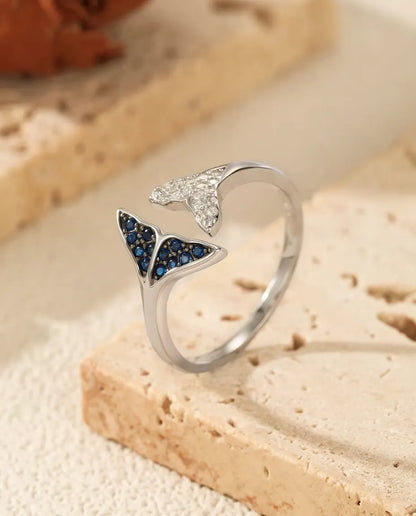Anello Coda di Balena aperto regolabile - pietre blu e bianche, taglie US 6-9, argento 925