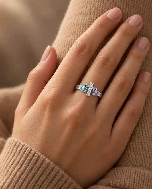 Anello con Croce - indossato alla mano