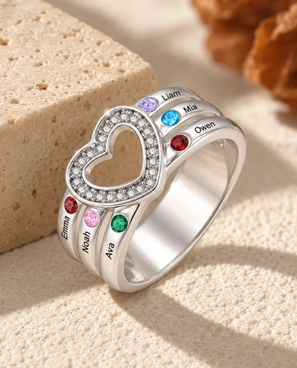 Anello con Pietre Portafortuna Personalizzato 2, 4 o 6 Nomi - anello di famiglia impilabile a cuore aperto con nomi incisi e pietre simulate, rodiato