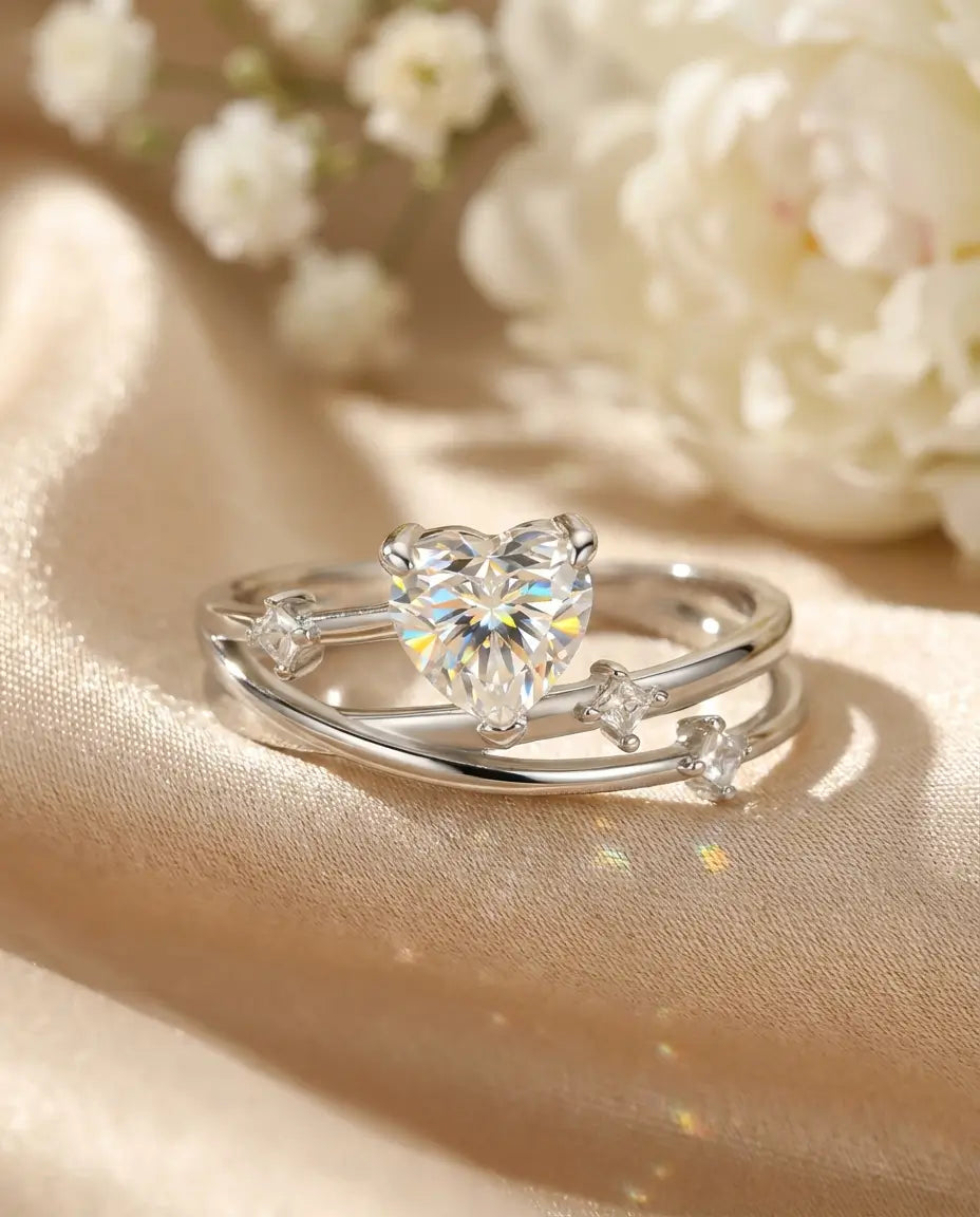 Anello Moissanite Cuore 0,8 ct in Argento 925 – Fascia Incrociata Multi-Filo, Regalo Romantico per Lei