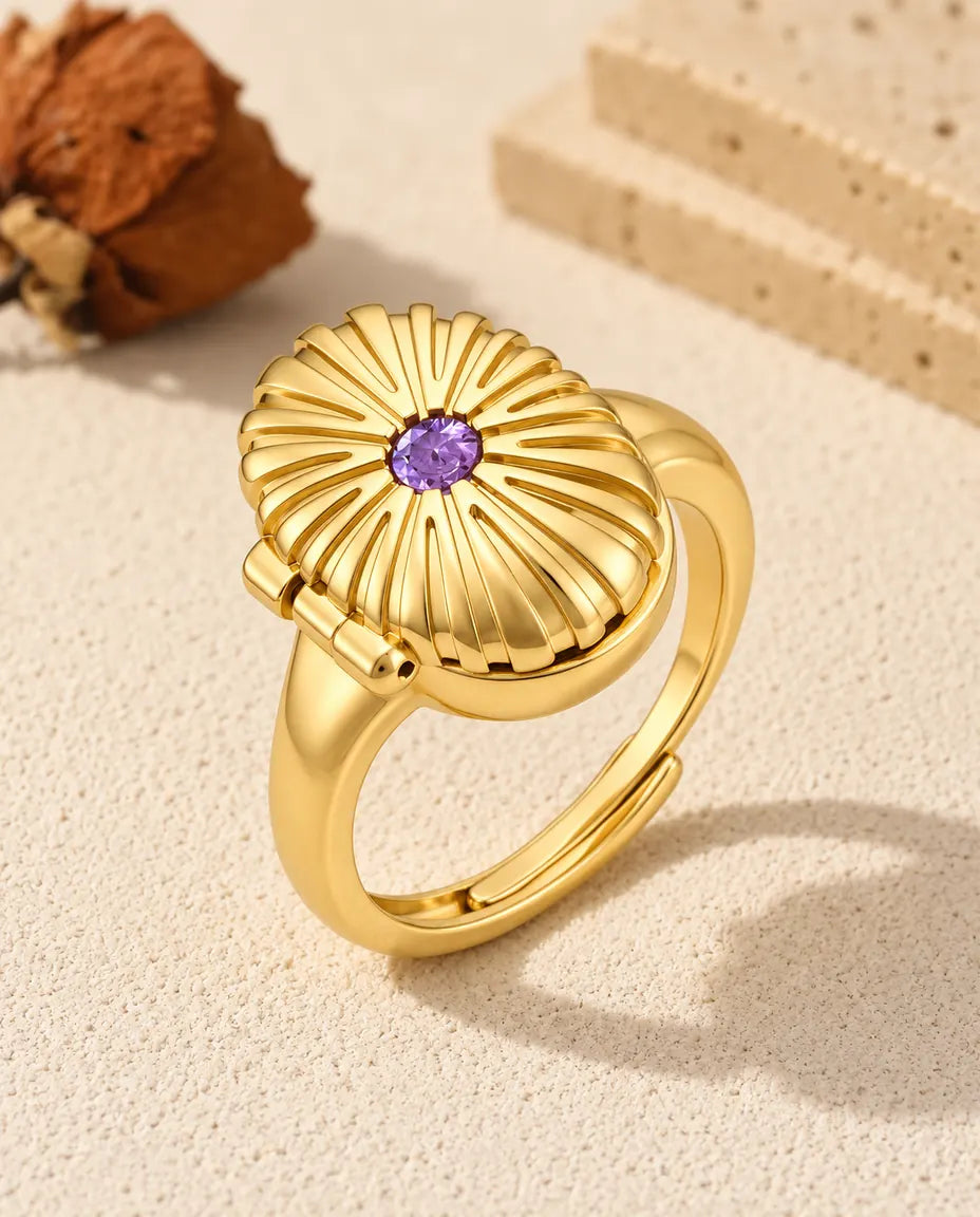 Anello portafoto ovale personalizzato color oro con pietra di nascita viola sul coperchio a raggi