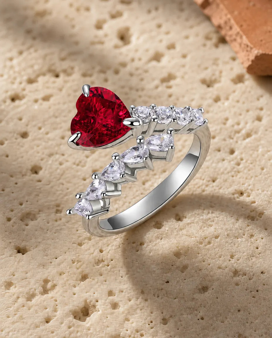 Anello Rubino a Cuore con Scia di Stella Cadente – Gambo Aperto Regolabile in Argento 925
