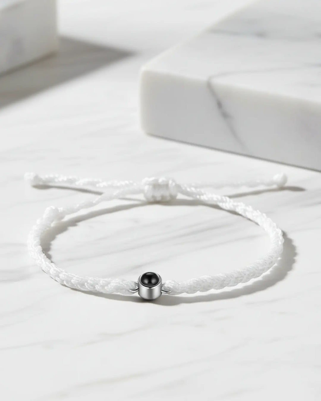 Bracciale con Foto Dentro – Nodo dell'Amicizia in Corda Intrecciata, 5 Colori, Regalo per Lei