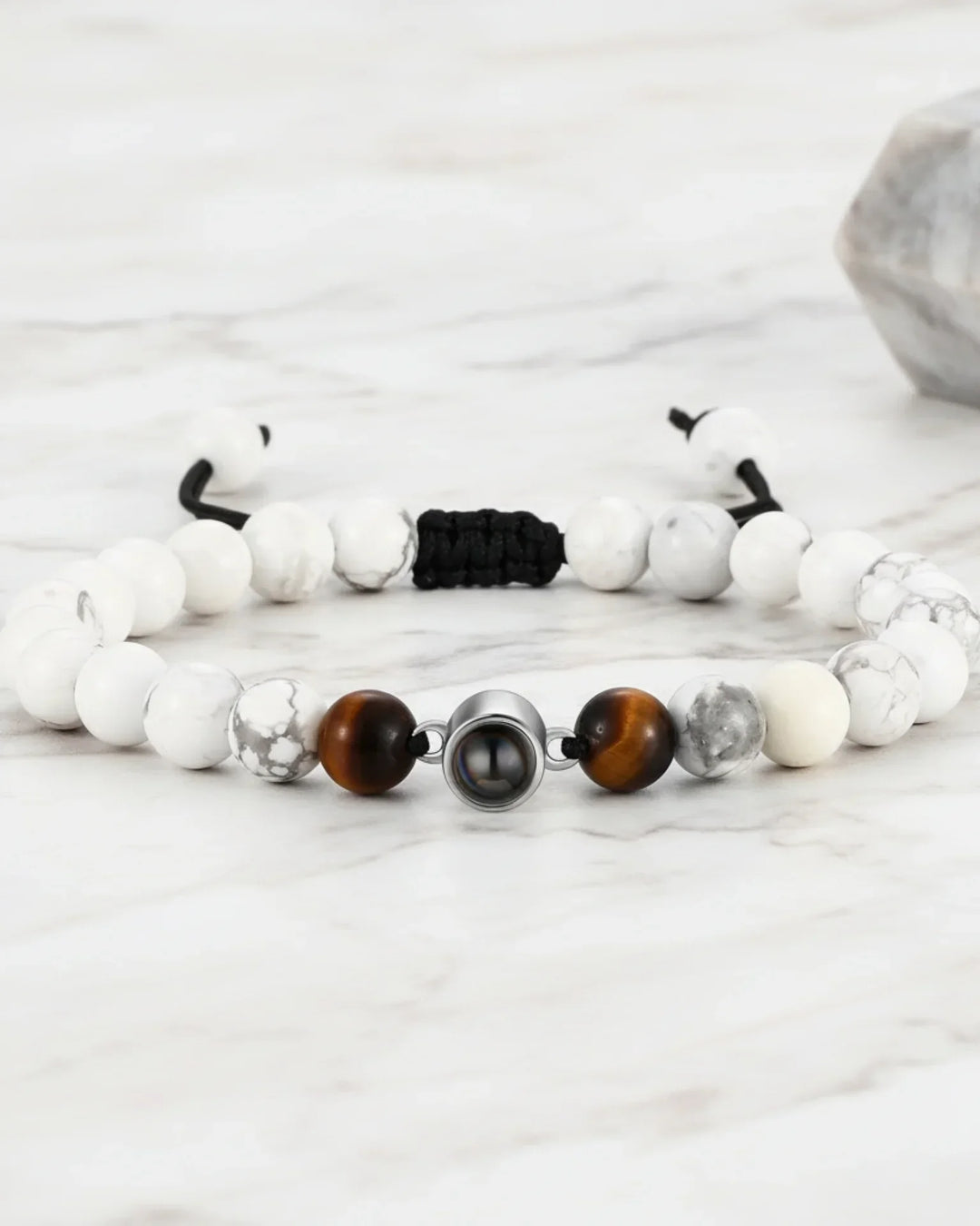 Bracciale con Foto Dentro – Perle di Magnesite Bianca, Pietra a Proiezione Personalizzata, Regalo per Lei