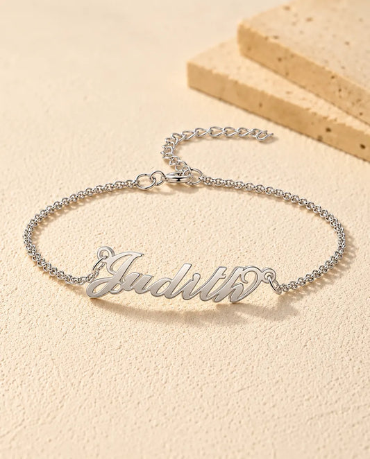 Bracciale personalizzato donna con nome inciso - vista frontale