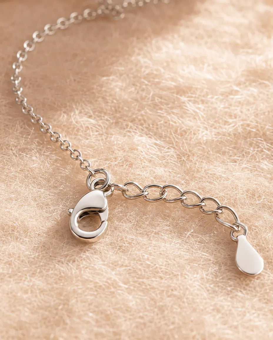 Bracciale Personalizzato con 2 Pietre e 2 Nomi - cuore aperto e due pietre portafortuna, regolabile, rodiato