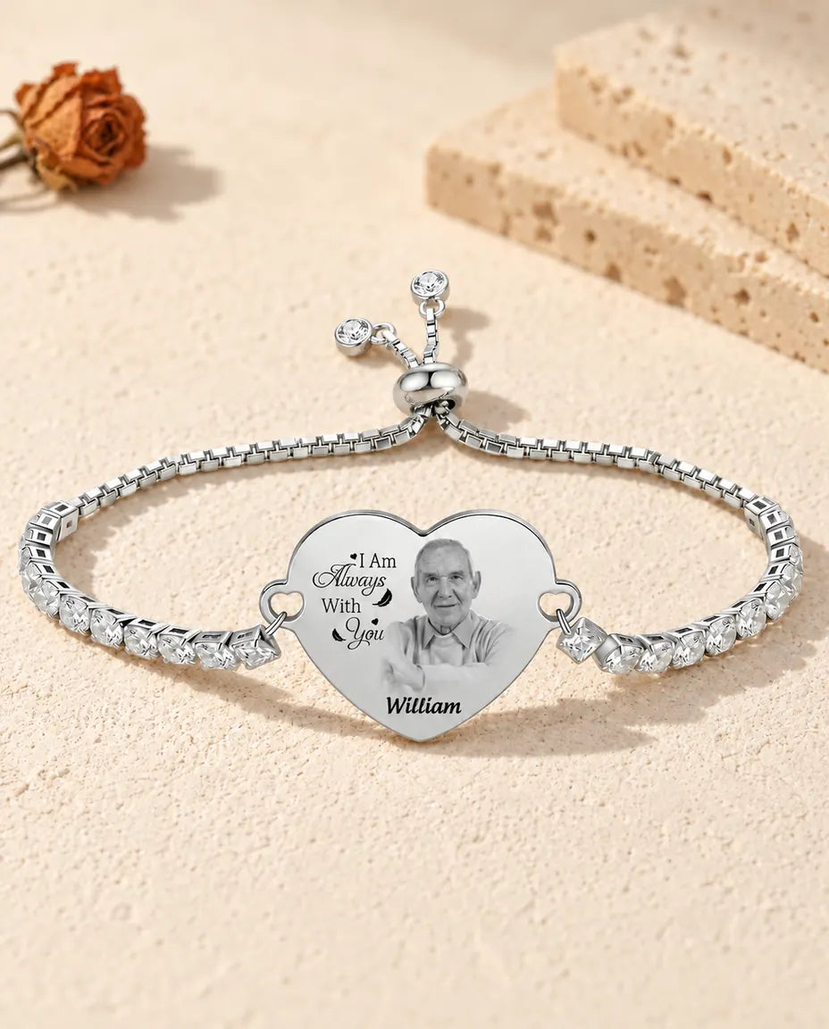 Bracciale tennis personalizzato argentato con cuore inciso con un ritratto, un messaggio e un nome