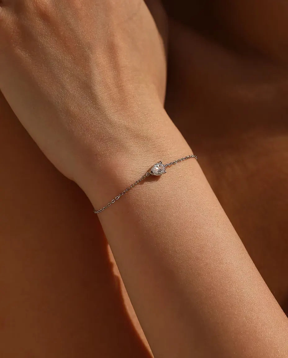 Bracciale con Moissanite a Goccia - 0,80 ct colore D, 5 x 7 mm, catenina fine da 16+3 cm in argento 925