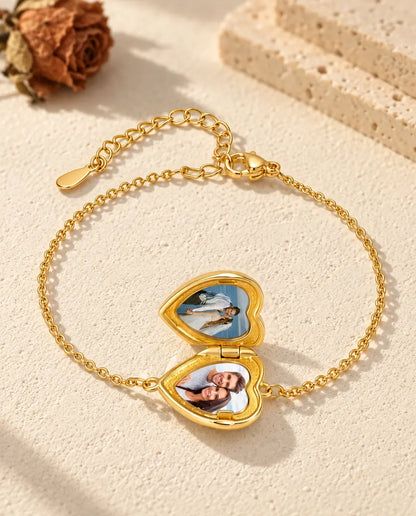 Bracciale portafoto a cuore aperto, con due foto all’interno