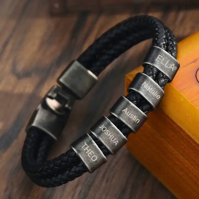Bracciale Uomo Inciso in Acciaio Nero – da 2 a 5 Sfere con Nomi Personalizzati