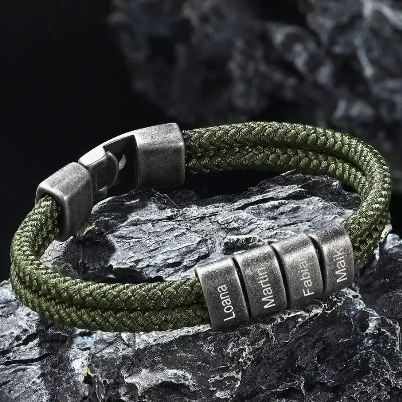 Bracciale Uomo Inciso in Acciaio e Cordino di Nylon Verde Scuro – Fino a 4 Nomi Incisi