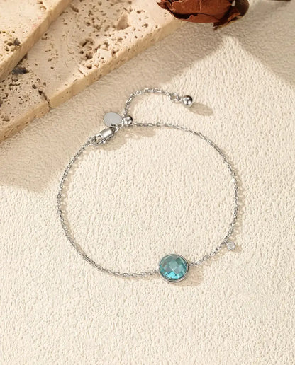 Bracciale con Zircone Blu - taglio scacchiera 8 mm su catena forzatina con chiusura scorrevole, argento 925