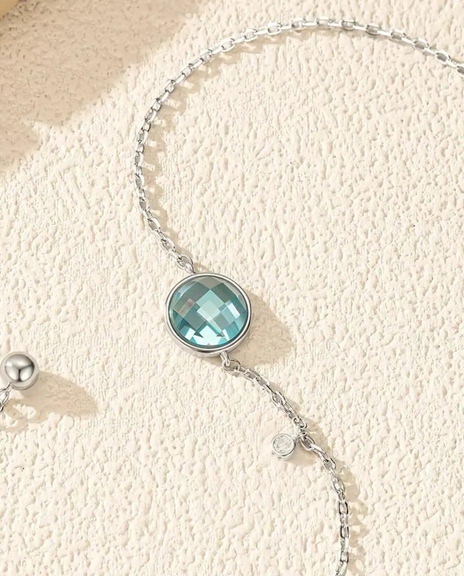 Bracciale con Zircone Blu - taglio scacchiera 8 mm su catena forzatina con chiusura scorrevole, argento 925