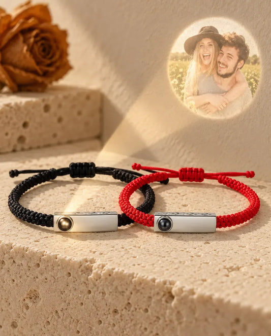 Bracciali di Coppia con Foto Dentro - proietta la foto nascosta sul muro