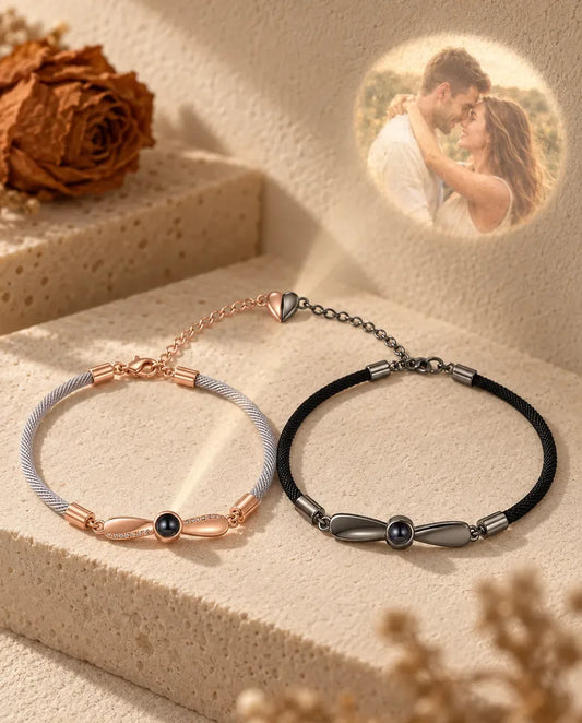Bracciali di Coppia con Foto Dentro - proietta la foto nascosta sul muro