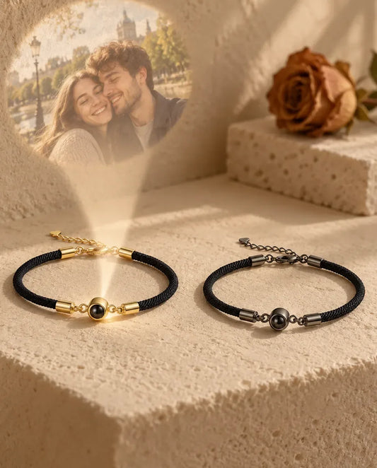 Bracciali di Coppia con Foto Dentro - proietta la foto nascosta sul muro