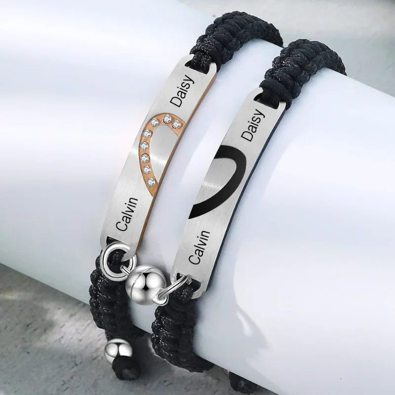 Bracciali di Coppia con Cuori Magnetici e Nome Inciso – Acciaio Inox e Corda Intrecciata, Set da 2