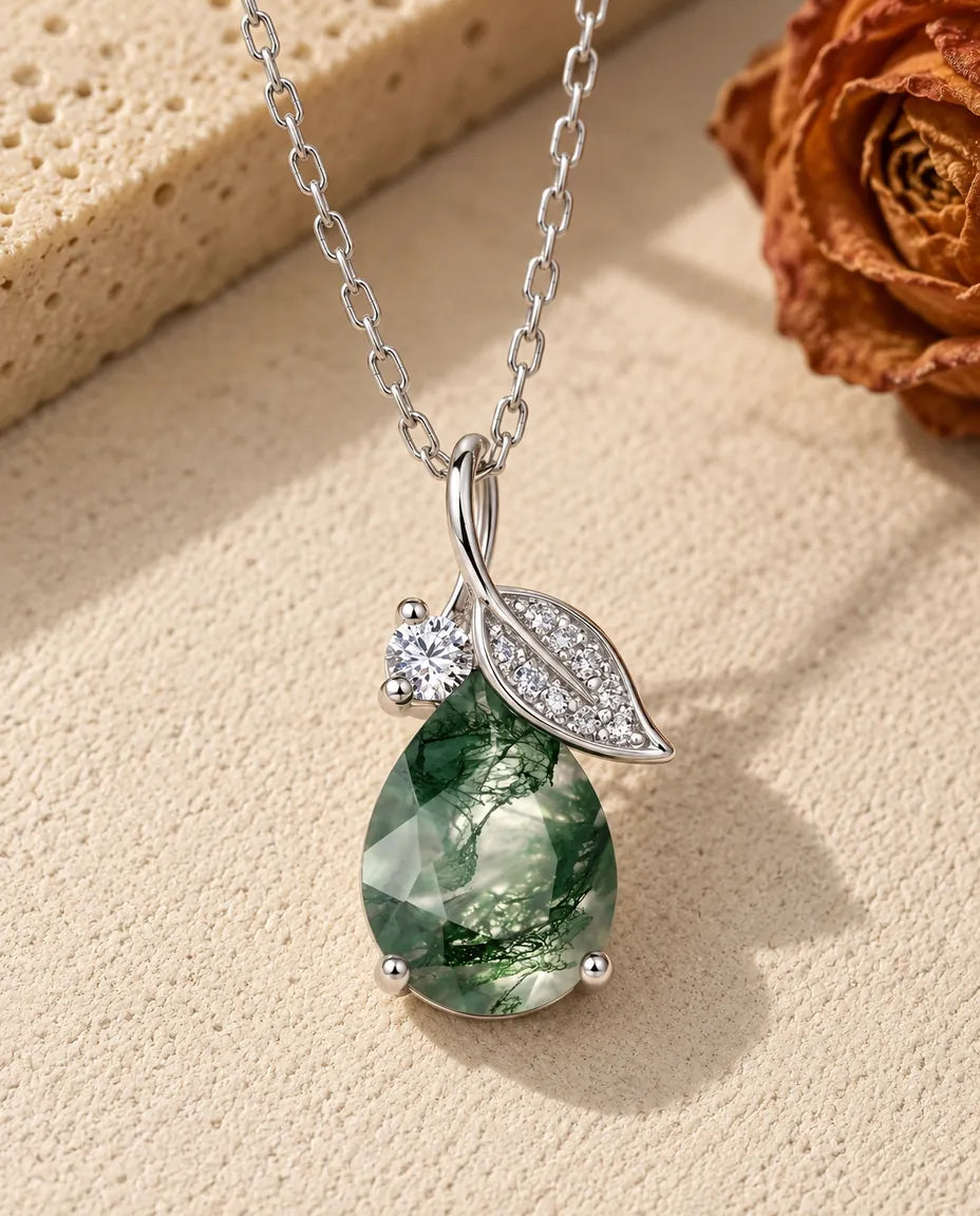 Collana in agata muschiata - Goccia con foglia e zircone - vista frontale