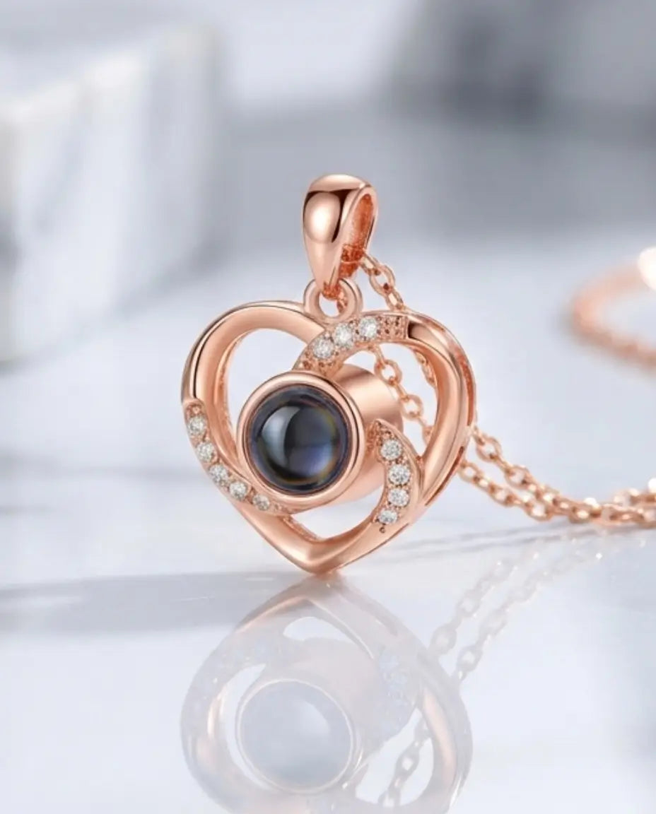 Collana con Foto Dentro – Ciondolo a Cuore con Immagine Nascosta, Regalo Ricordo per Lei