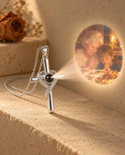 Collana con Foto Dentro - proietta la foto nascosta sul muro