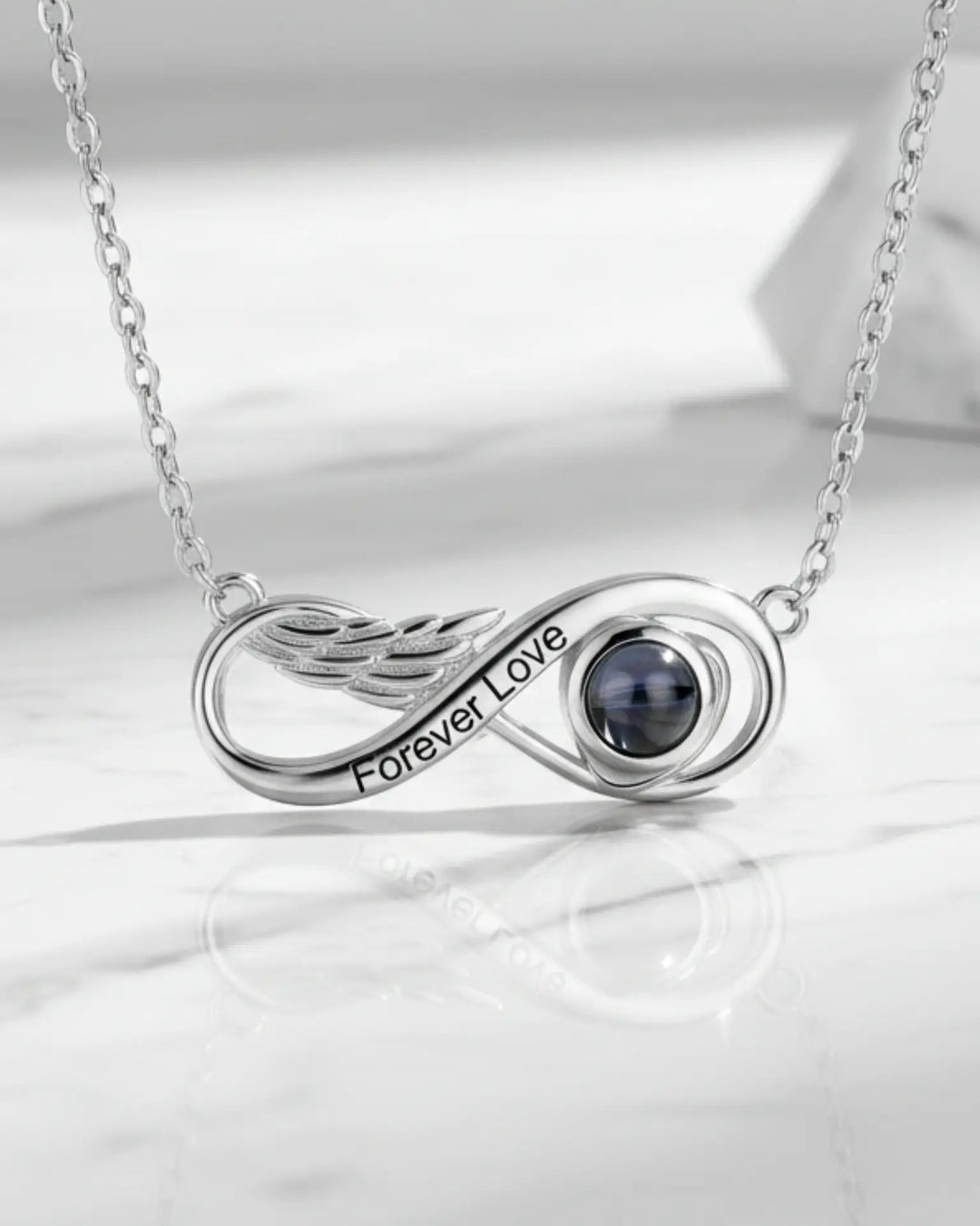 Collana con Foto Dentro – Infinito con Ala e Incisione Personalizzata, Regalo Ricordo per Lei