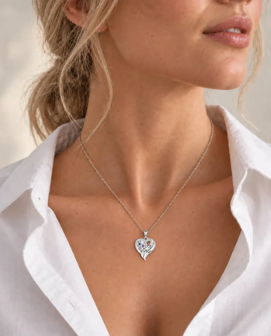 Collana Personalizzata Cuore e Trifoglio - indossato da una modella