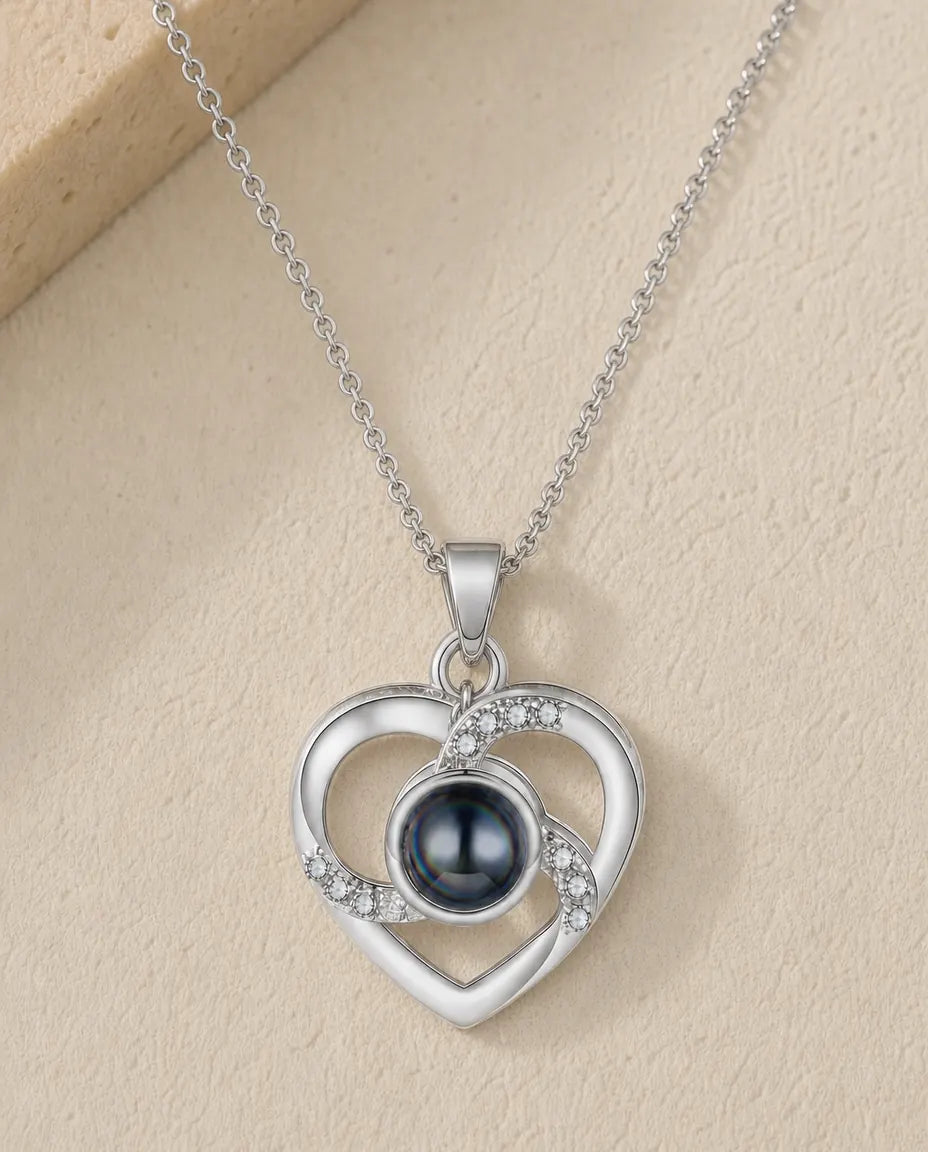 Collana Cuore con Foto Dentro, Cuore Argentato a Spirale di Zirconi con la Tua Foto nella Perla