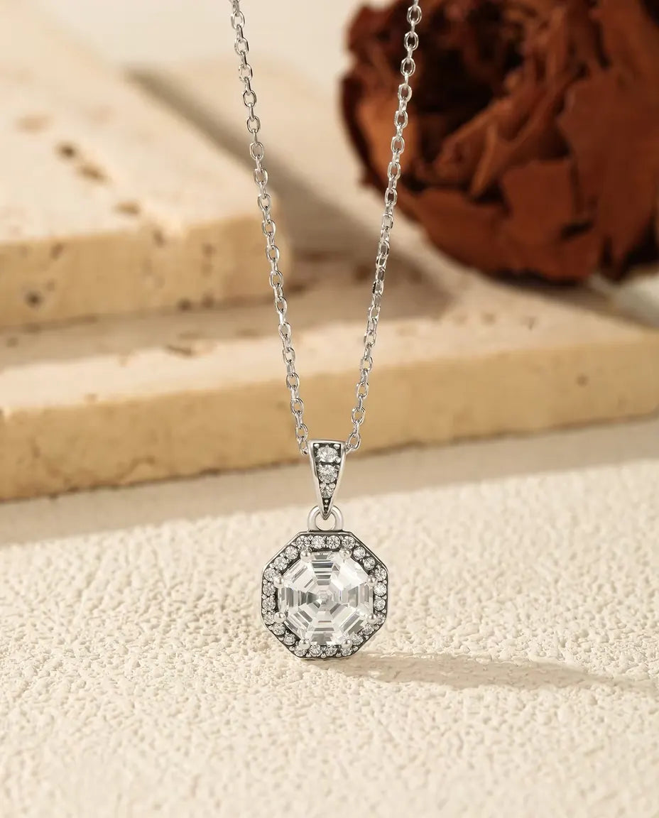 Collana Halo Ottagonale - zircone a taglio gradini circondato di pavé, catena 40+5 cm, argento 925