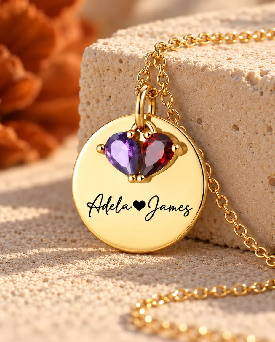 Collana Personalizzata con 2 Pietre e 2 Nomi - medaglia dorata incisa con due pietre taglio goccia