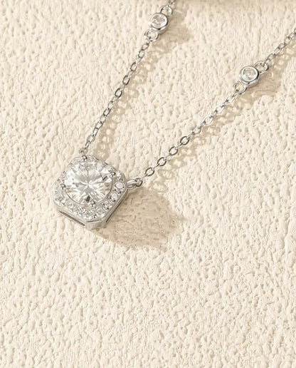 Collana in Moissanite 1 carato - pendente con alone a cuscino e catena con zirconi, colore D VVS1, argento 925