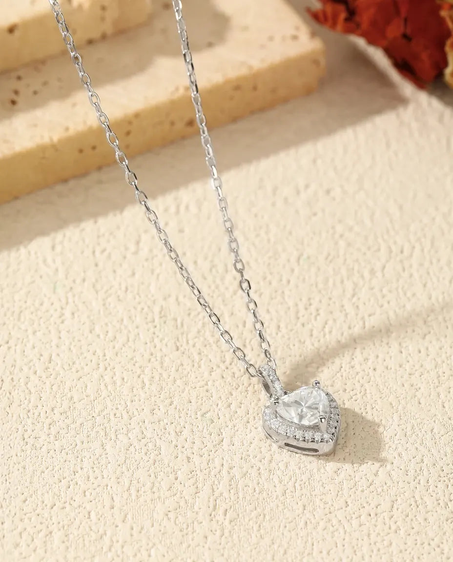 Collana Moissanite Cuore con Halo – 1 ct colore D VVS1 in argento 925, ciondolo da 9,5 mm