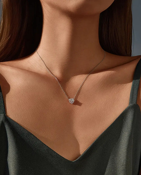 Collana Moissanite con Cuore – 0,5 ct colore D con halo pavé in argento 925