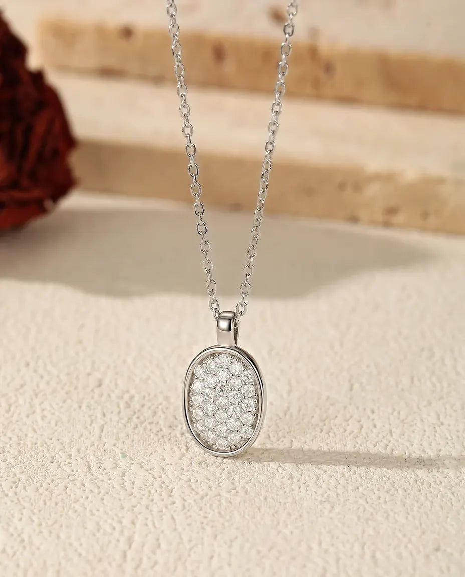 Collana Moissanite Pavé – ovale con 29 pietre colore D VVS1 in argento 925, ciondolo 10 x 13 mm