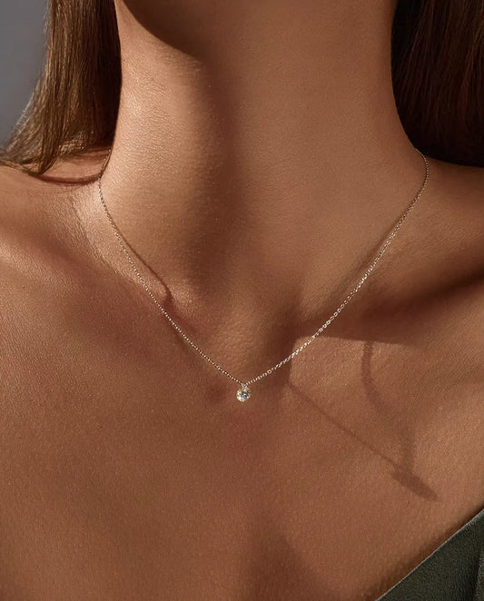 Collana Moissanite Punto Luce in Argento 925 – Pendente Taglio Brillante da 0,1, 0,3 o 0,5 Carati, Collana Sottile da Tutti i Giorni