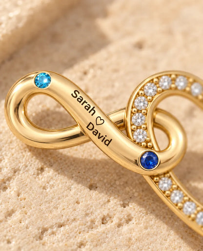 Collana Personalizzata con 2 Nomi e Data - cuore infinito dorato con due pietre portafortuna