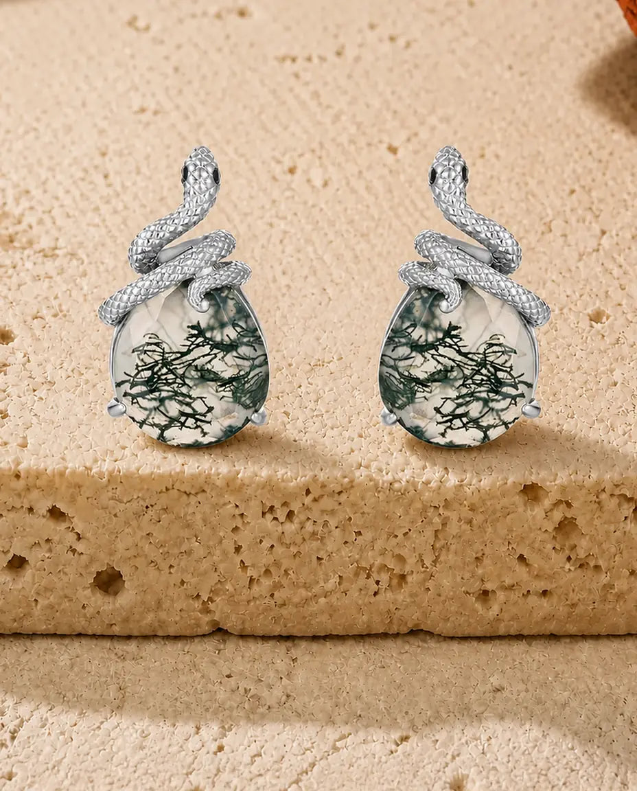 Orecchini a lobo in agata muschiata - Serpente avvolto su cabochon a goccia, argento 925, regalo per lei