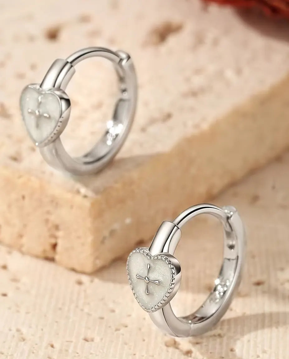 Orecchini a Cerchio con Cuore e Croce - cuore bianco perlato 5,5 x 6 mm, cerchio da 12,5 mm, argento 925